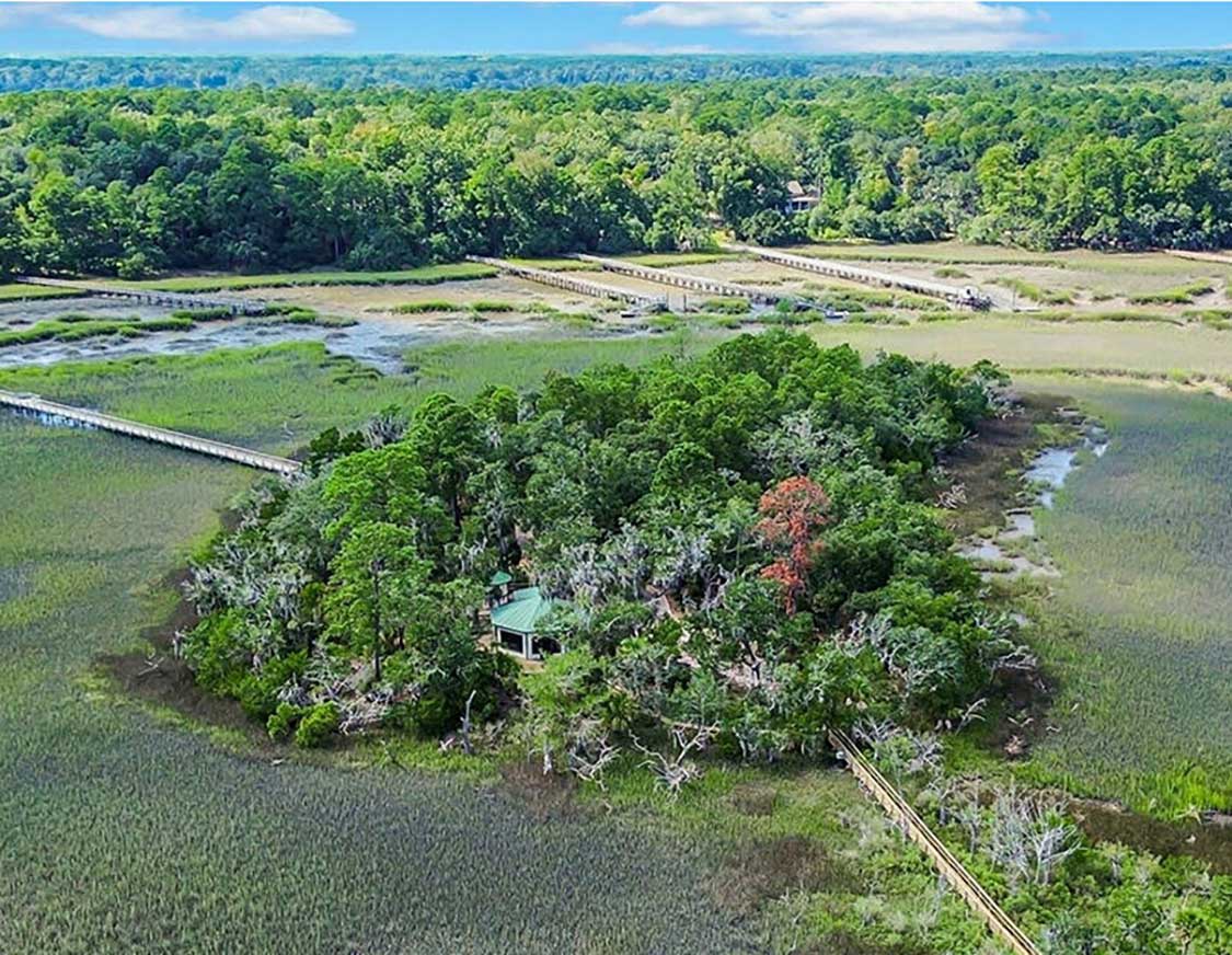 Bull Point community photograph accompanying Find your way to Magnolia Island.